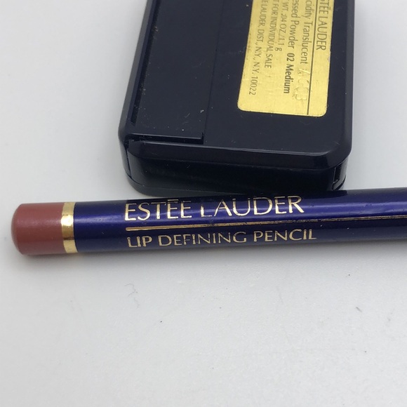 Estée Lauder Pressed Powder, Lip defining pencil - Picture 7 of 7